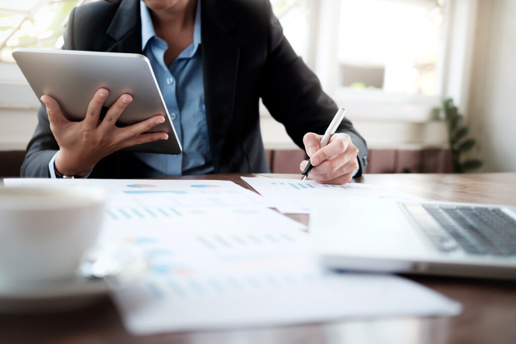 Empréstimo pessoal sem garantia ou com garantia qual a melhor opção para evitar dívidas de crédito pessoal